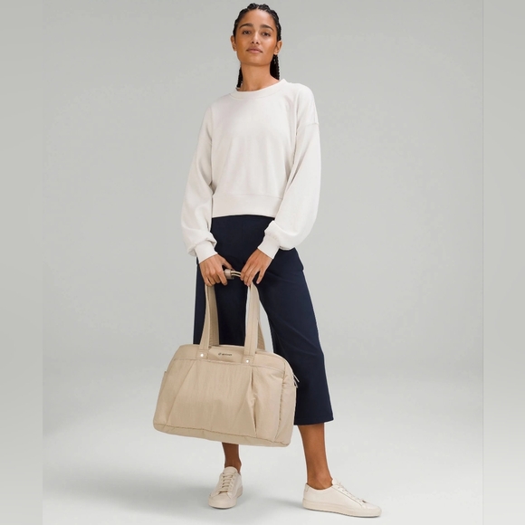 Lululemon Triple Zip Duffel Bag - Picture 2 of 12